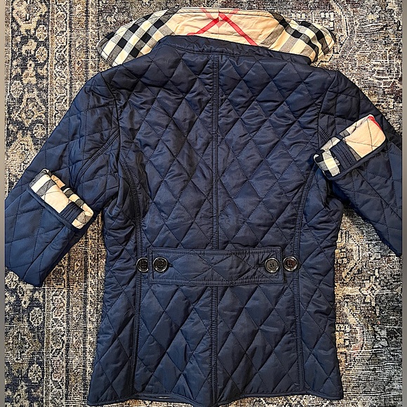 WOMEN’S JACKET SIZE MEDIUM - Picture 3 of 6